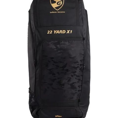SG Kit Bag  22 YARD X1 DUFFLE WHEELIE