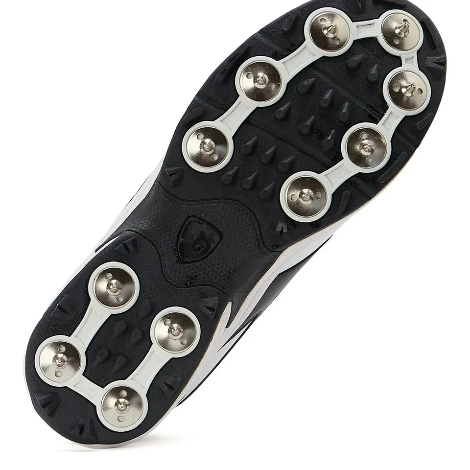 SG Shoes Savage Max Spikes
